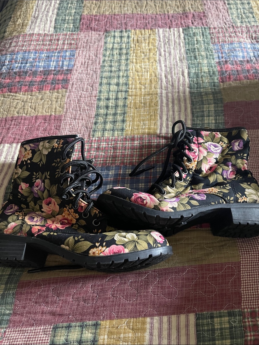 Kalli Collection Black Floral Lace-Up Combat Boots with Pink and Cream Roses